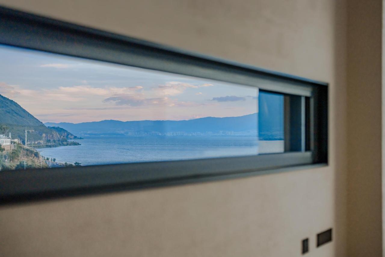 Dali Oriental Seaview Hotel -Dali Erhai Екстериор снимка