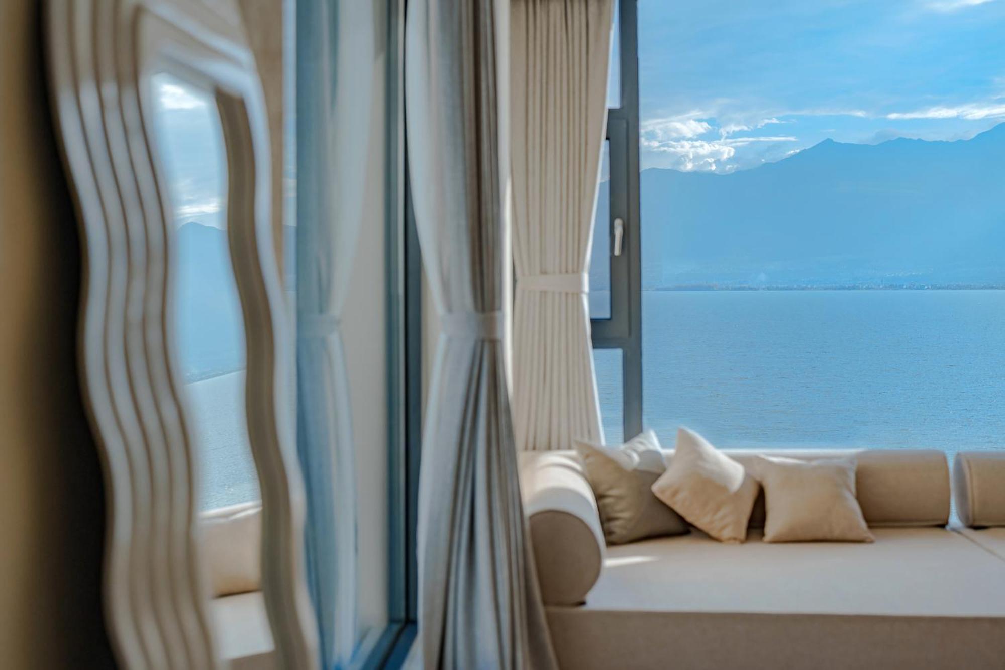 Dali Oriental Seaview Hotel -Dali Erhai Екстериор снимка