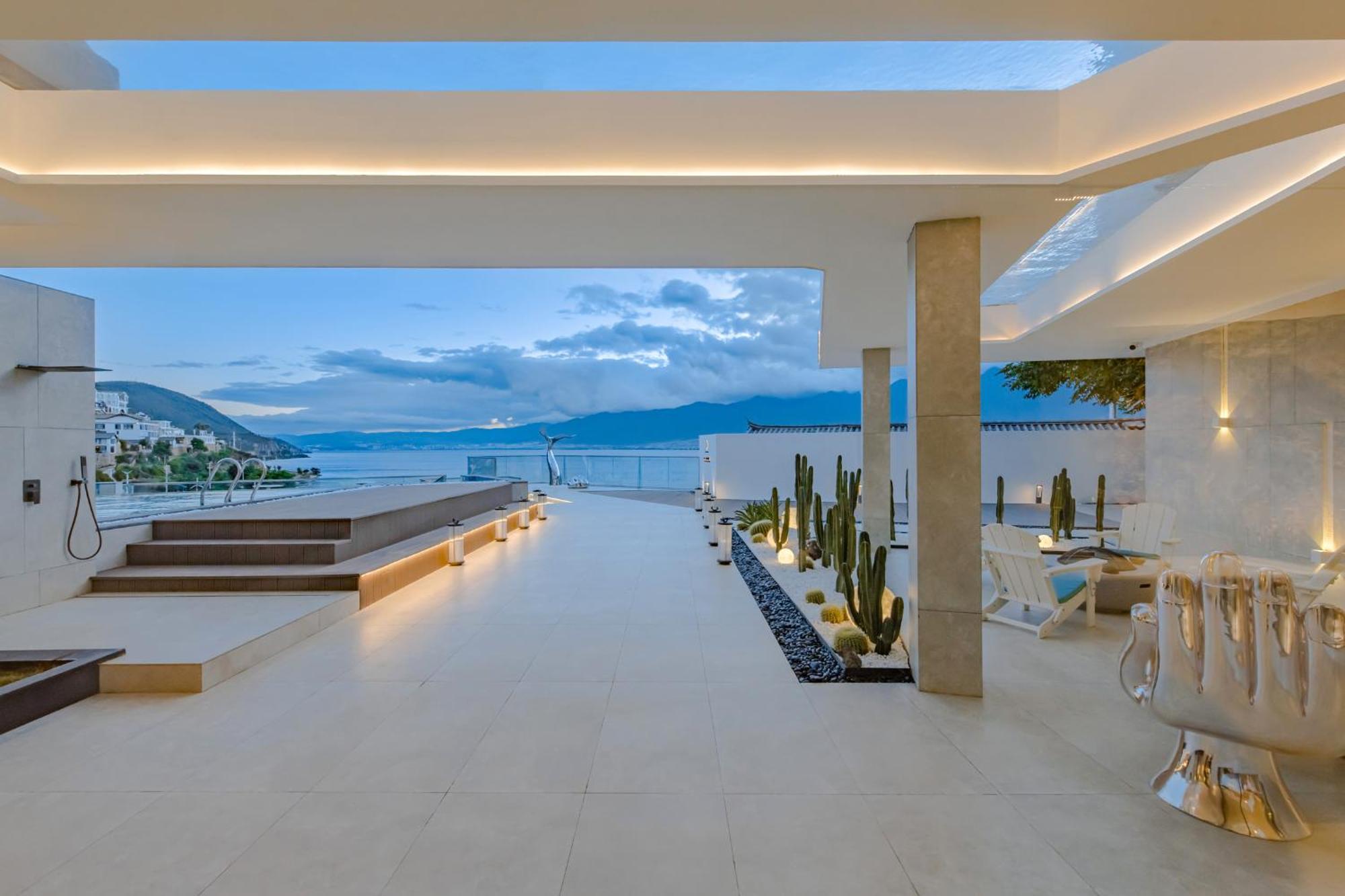 Dali Oriental Seaview Hotel -Dali Erhai Екстериор снимка