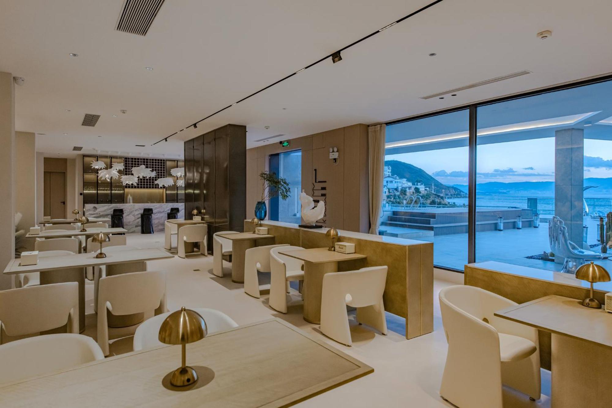 Dali Oriental Seaview Hotel -Dali Erhai Екстериор снимка