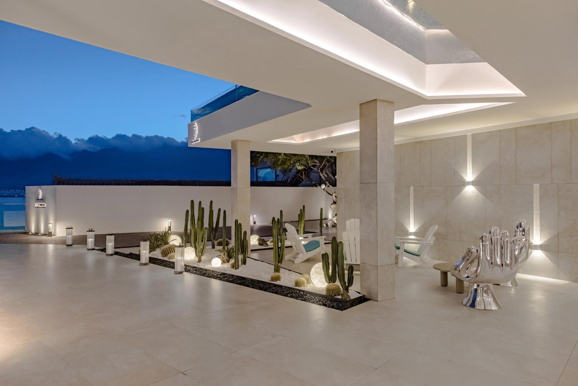 Dali Oriental Seaview Hotel -Dali Erhai Екстериор снимка