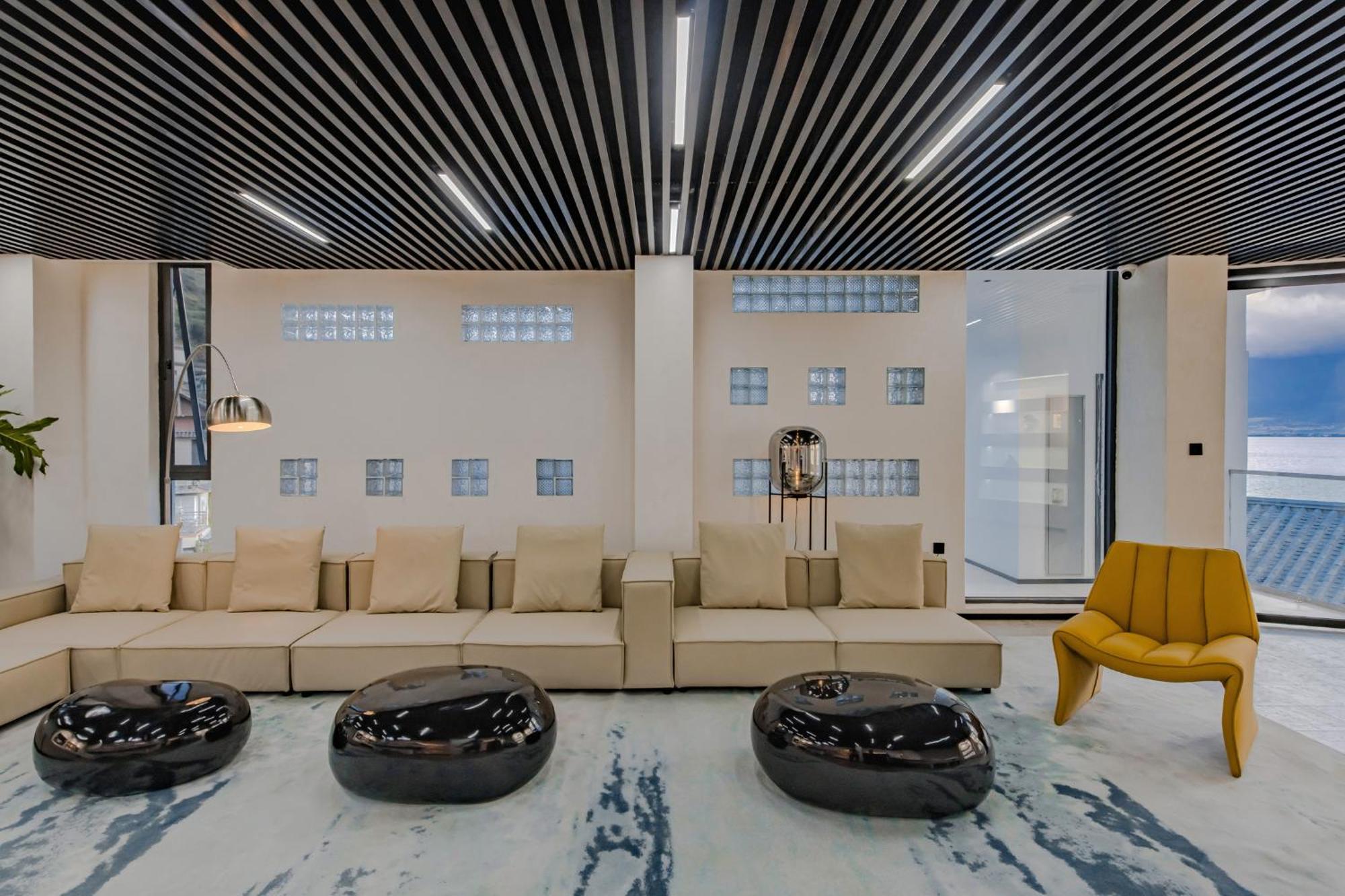 Dali Oriental Seaview Hotel -Dali Erhai Екстериор снимка