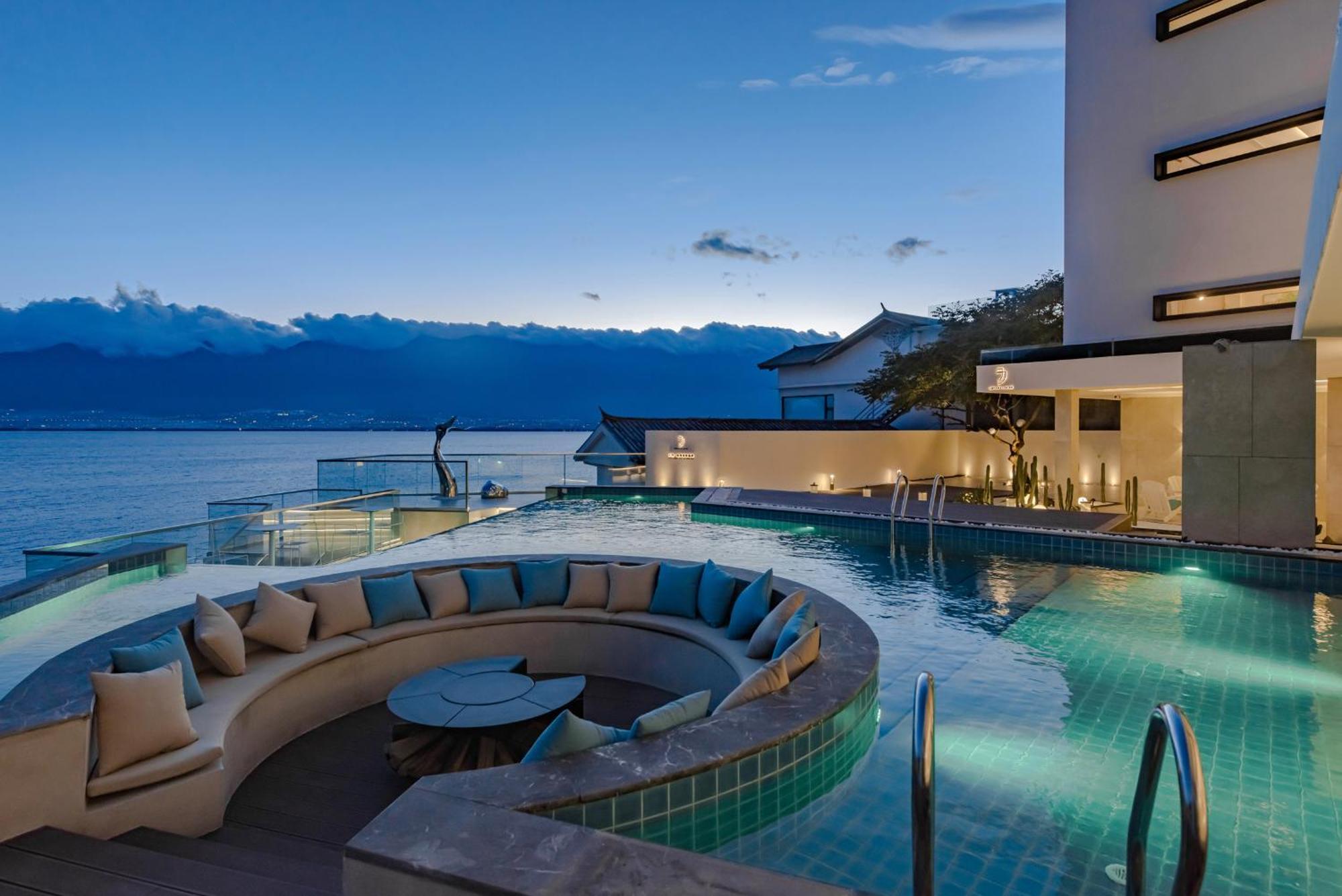 Dali Oriental Seaview Hotel -Dali Erhai Екстериор снимка